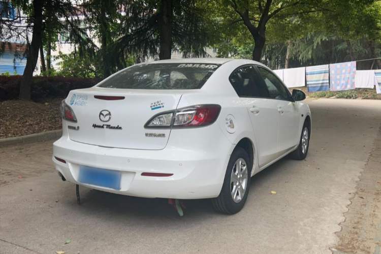 Used Mazda Mazda 3 2015 Sedan 1.6L Automatic Elite Model
