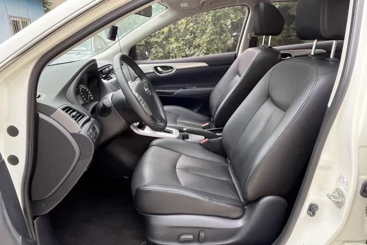 Used Nissan Sylphy 2014 1.6XV CVT Deluxe Edition
