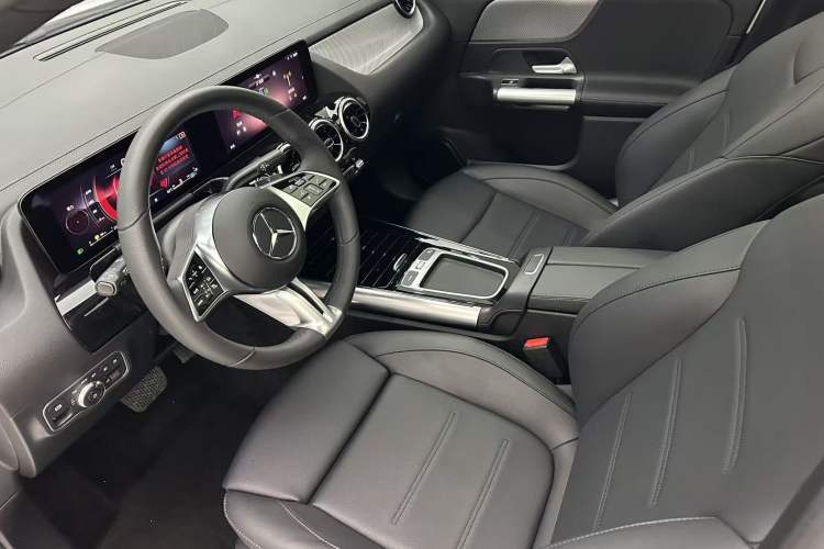 Used Mercedes-Benz GLA 2024 GLA 200
