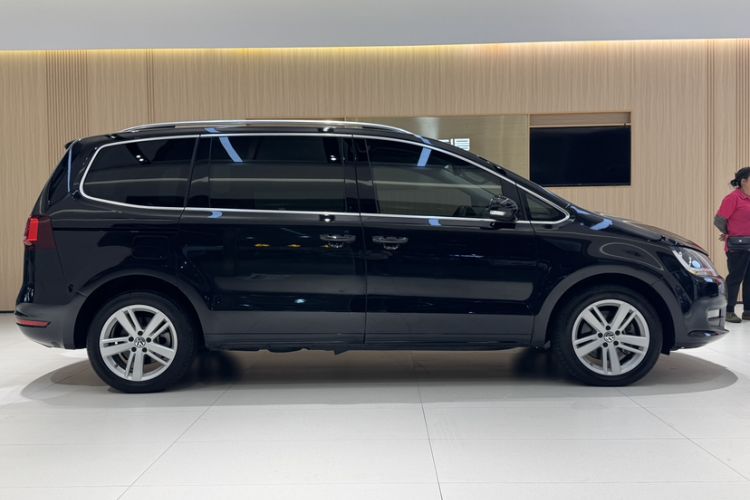 Used Volkswagen Sharan 2016 380TSI Comfort Edition 7-Seater
