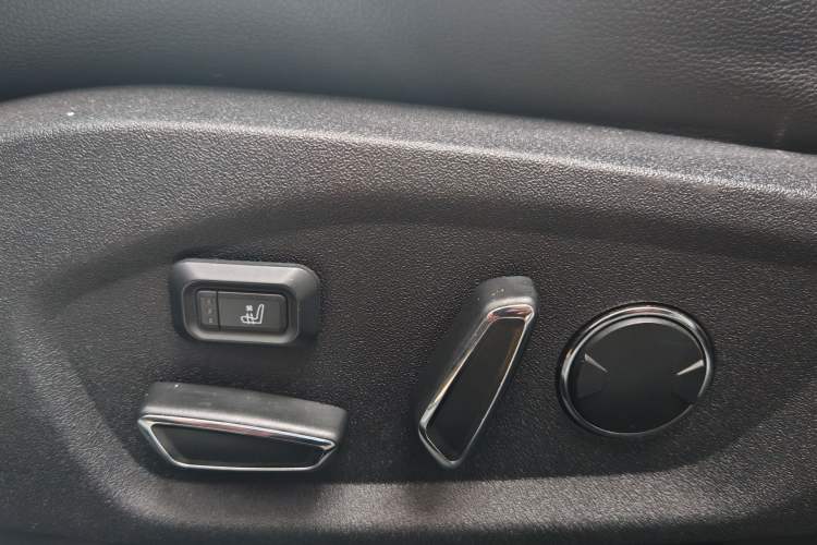 Used Ford Mondeo 2017 EcoBoost 200 Stylish Model
