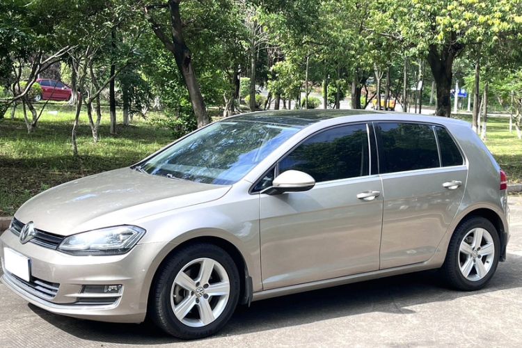 Used Volkswagen Golf 2015 1.6L Automatic Comfort Model
