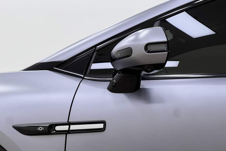 Used  E07 2025 All-Electric 4x4 90kWh Ultra High-Performance Edition