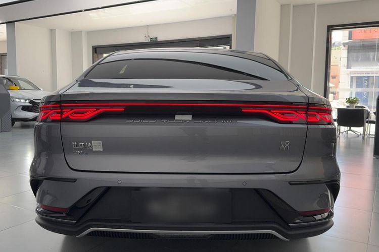 Used BYD Han 2024 DM-i Glory Edition 121KM Premium Model
