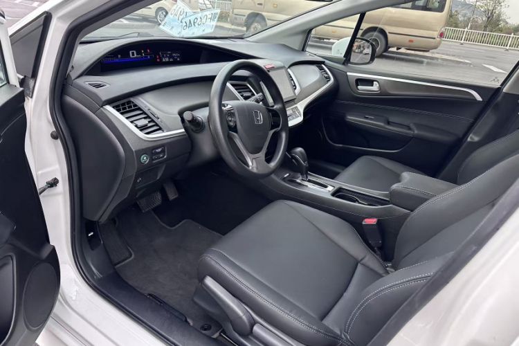 Used Honda Jade 2017 1.8L Automatic Classic Edition 5 seats
