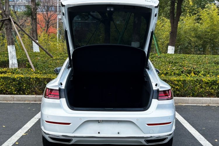 Used Volkswagen FAW-Volkswagen CC 2019 330TSI Huayan Edition China VI
