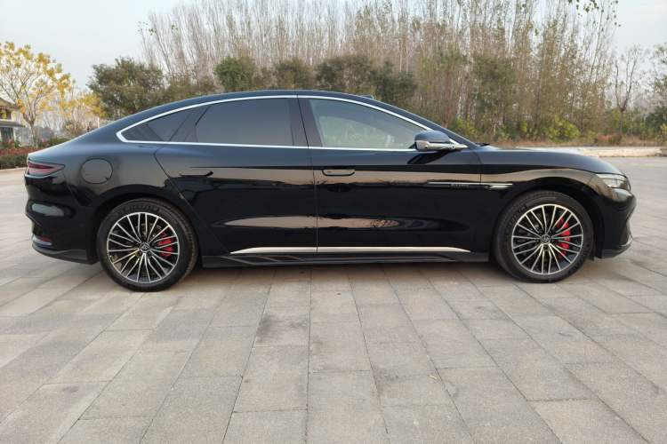 Used BYD Han 2025 EV with 701 km of Laser Radar-Enabled Intelligent Driving