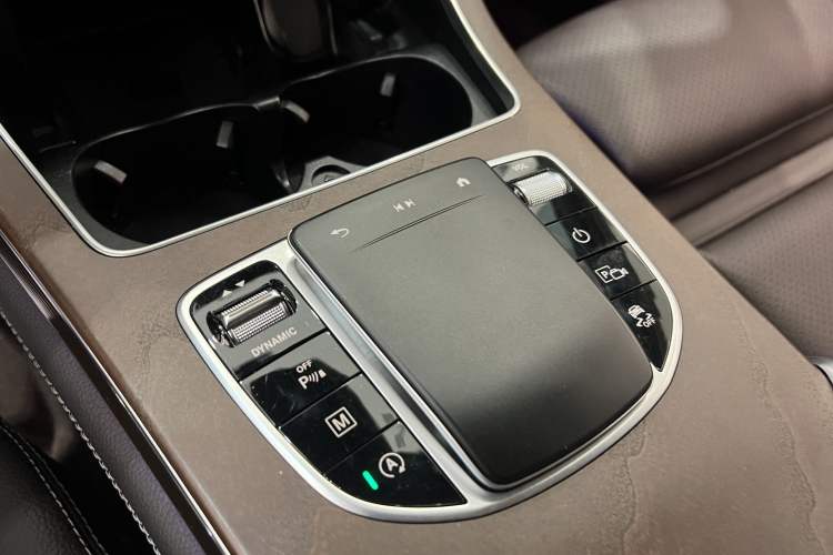 Used Mercedes-Benz GLC 2022 GLC 300 L 4MATIC Luxury Model
