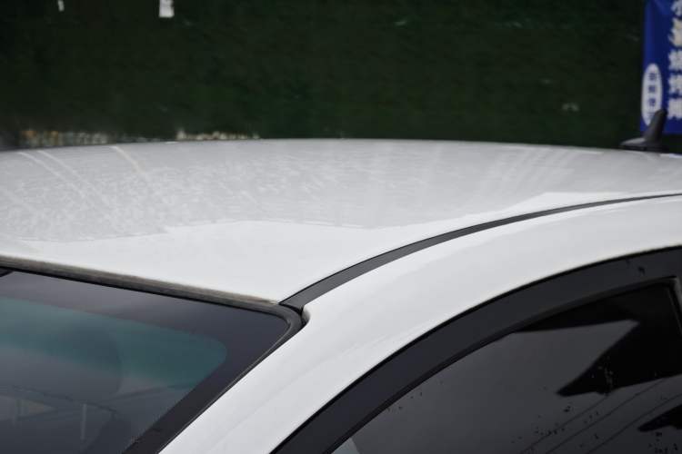 Used Cowin C3R 2015 1.5L Manual Gold Diamond Edition