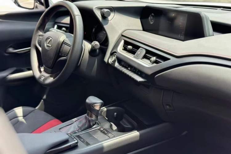 Used Lexus UX 2019 200 F SPORT Version
