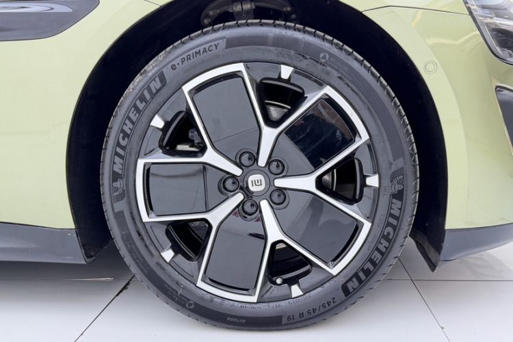 Used  SU7 2024 Rear-Drive Ultra-Long Range Advanced Pro-Level Intelligent Driving Version