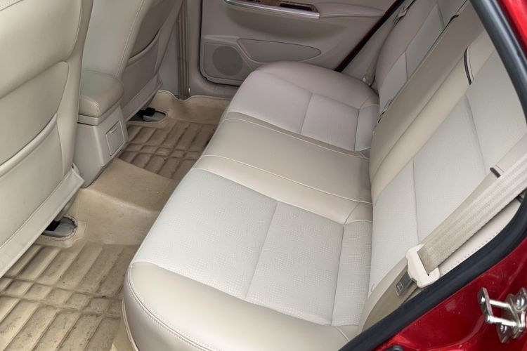 Used Buick Excelle 2015 1.5L Automatic Classic Model
