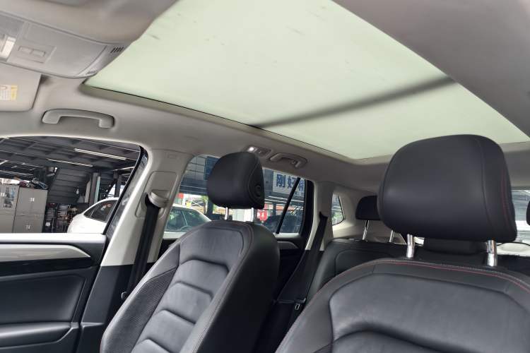 Used Volkswagen Tayron 2020 330TSI Two-Wheel Drive Luxury Smart Connectivity Version