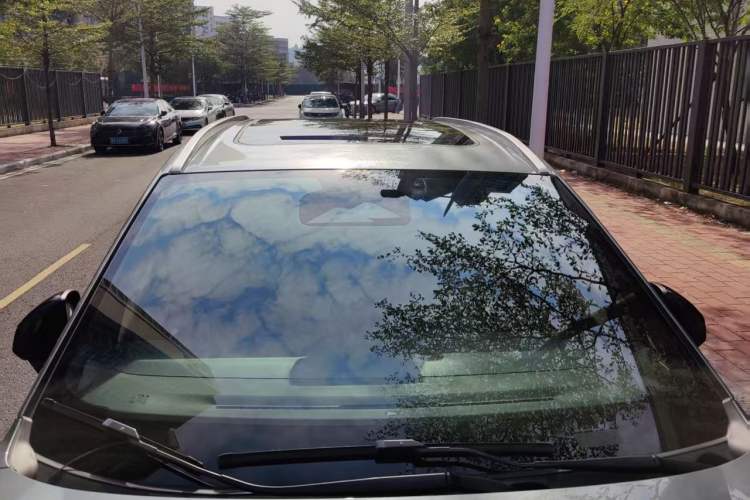 Used AION Y 2022 70 Tech Edition Lithium Iron Phosphate