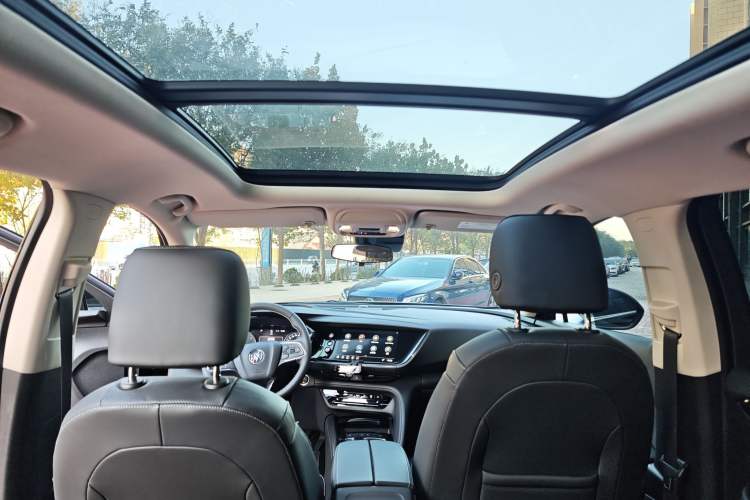 Used Buick Envision 2022 Facelift Encore S 552T Two-Wheel-Drive Luxury Model
