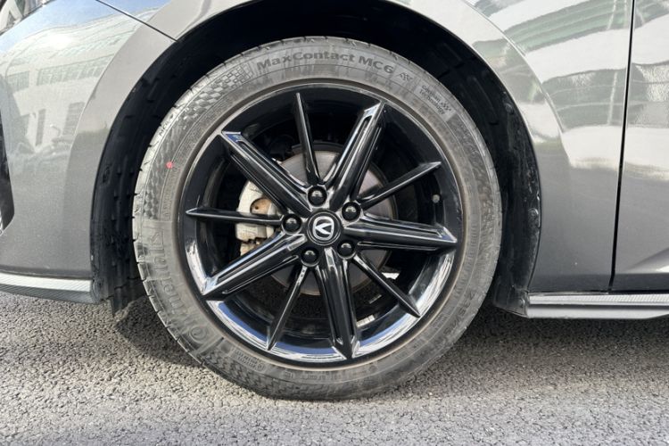 Used Changan UNI-V 2022 1.5T Prestige Version
