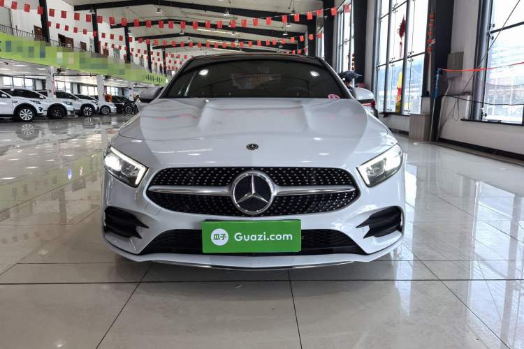 Used Mercedes-Benz A-Class 2020 Restyled A 200 L Sport Sedan Fashion Version
