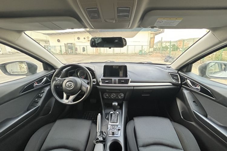 Used Mazda Mazda 3 Axela 2016 Sedan 1.5L Automatic Comfort Model