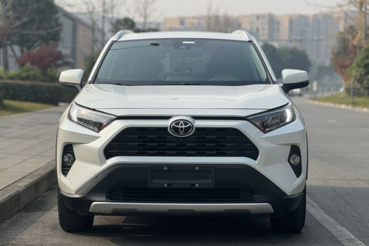 Used Toyota RAV4 2020 2.0L CVT 4x4 Trend Edition
