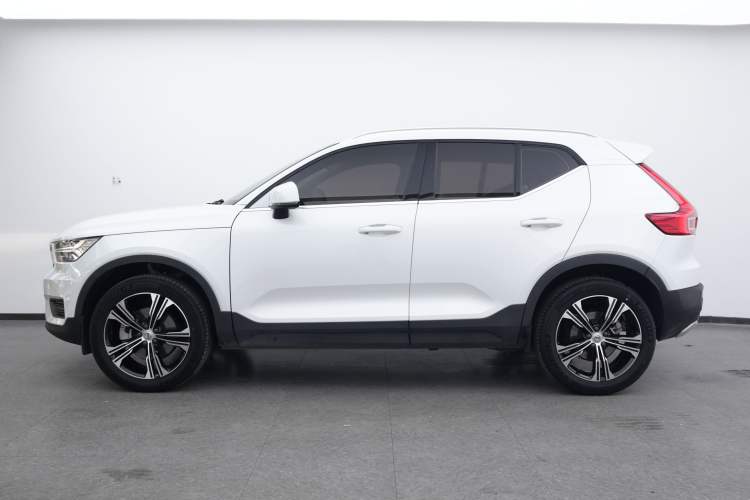 Used Volvo XC40 2022 T4 Four-Wheel Drive Smart & Luxurious Edition
