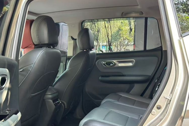 Used AION Y 2023 Plus 610 Smart Edition Ternary Lithium
