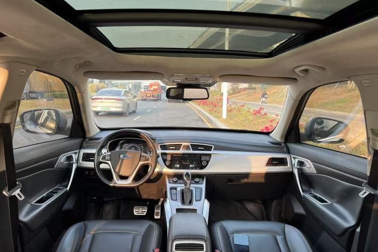 Used Geely Auto Emgrand X7 Sport 2016 1.8TD Automatic All-Wheel Drive Smart Version
