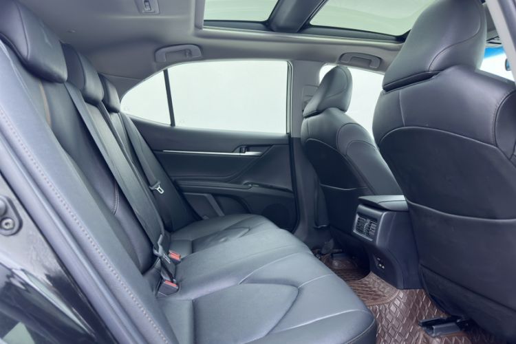 Used Toyota Camry 2019 Revised Version 2.5G Luxury Edition
