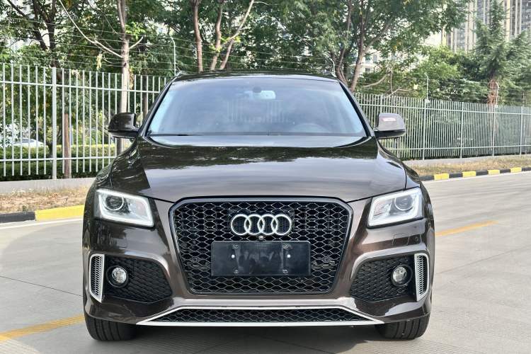 Used Audi Q5 2017 Plus 40 TFSI Technology Model
