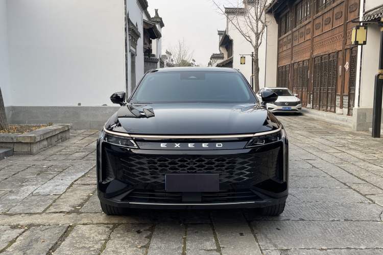 Used  Stellar 2023 400T Four-Wheel Drive Deluxe Edition