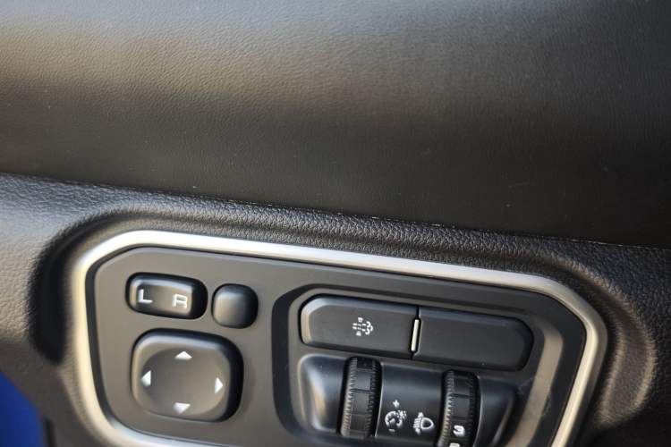 Used Great Wall Poer 2019 2.0T Commercial Version Manual Diesel Two-Wheel Drive Elite Long-Box GW4D20M
