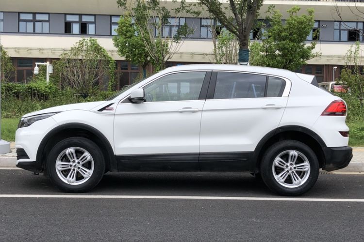 Used Qoros 5 2018 Revised Version 1.6T Automatic Leading Edition
