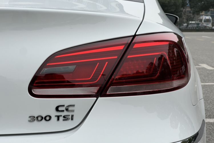 Used Volkswagen FAW-Volkswagen CC 2016 1.8TSI Luxury Model
