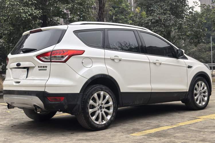 Used Ford Kuga 2015 1.5L GTDi Two-Wheel-Drive Comfort Model
