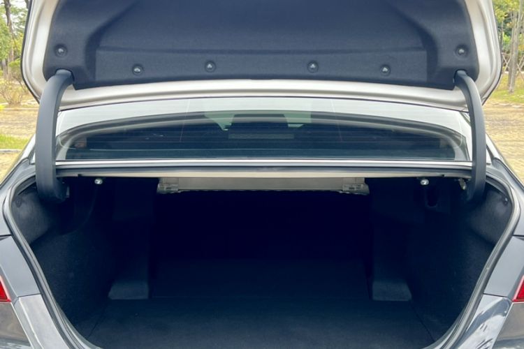 Used Toyota Camry 2019 2.5G Luxury Edition China VI Standard
