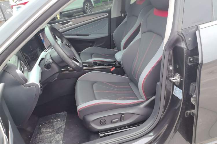 Used Volkswagen Lamando 2023 Lavida L 280TSI DSG Cool & Spicy Edition