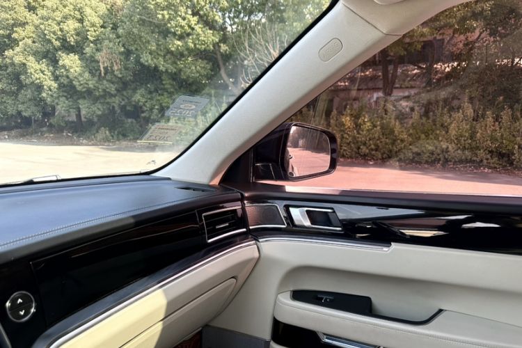 Used Zotye T700 2017 1.8T Dual-Clutch Prestige Model
