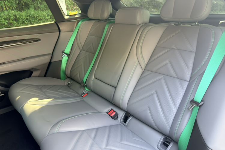 Used Zeekr 001 2022 Ultra-Long Range Dual-Motor YOU Version
