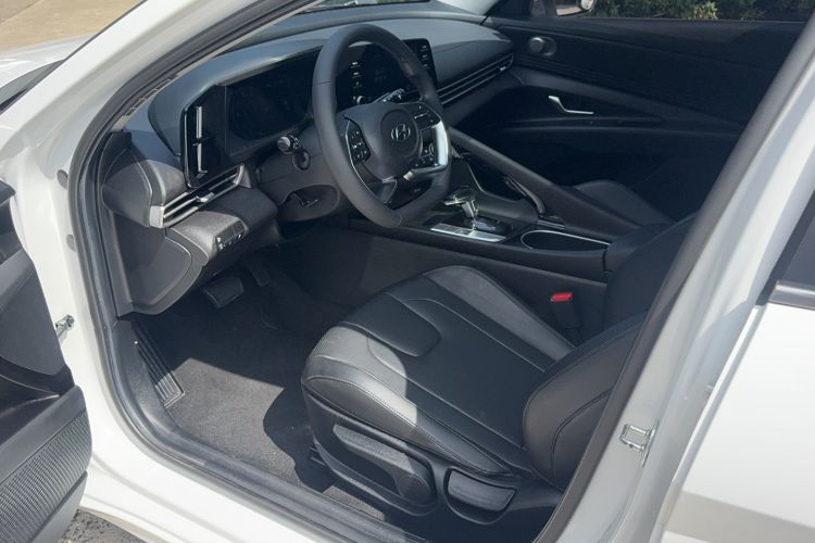 Used Hyundai Elantra 2021 1.5L CVT GLX Elite Edition
