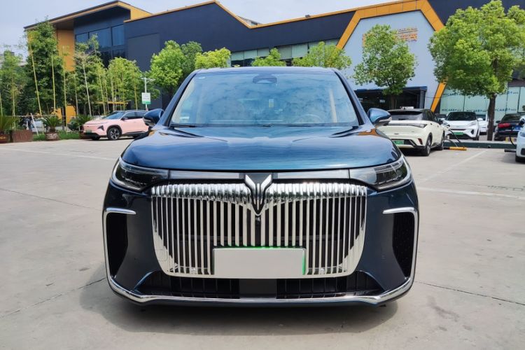 Used VOYAH Dream 2025 PHEV Four-Wheel-Drive Flagship Kunpeng Edition
