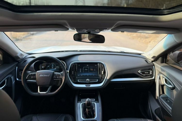 Used JETOUR X70 2018 1.5T Manual Enjoyment Edition
