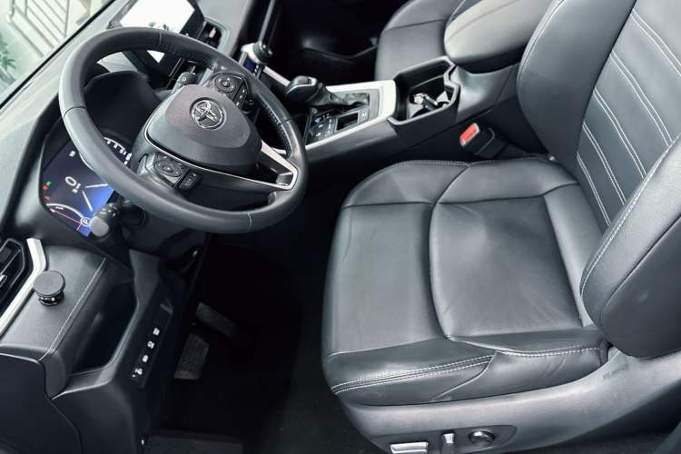 Used Toyota Wildlander 2023 Dual-Motor 2.5L E-CVT Two-Wheel Drive Luxury PLUS Edition