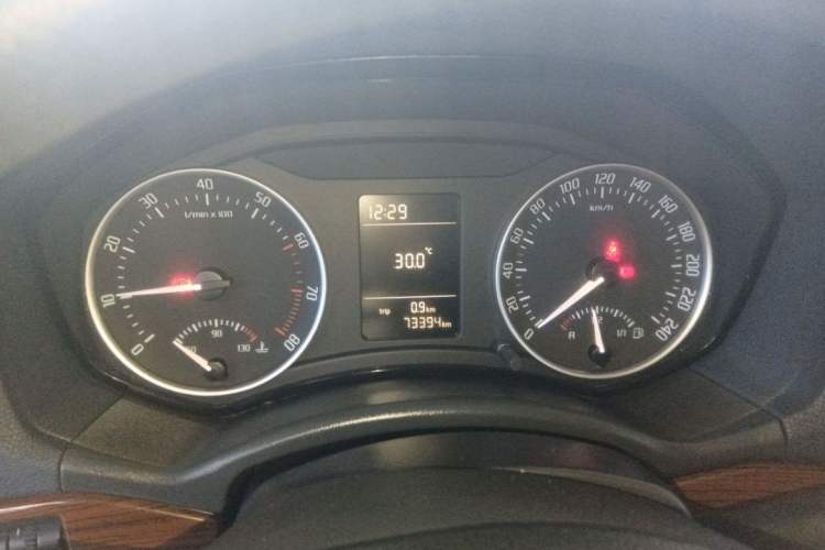 Used Skoda Octavia 2014 1.6L Manual Yijun Edition
