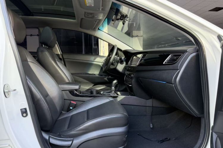 Used Hyundai Mistra 2014 1.8L Automatic Smart GLS
