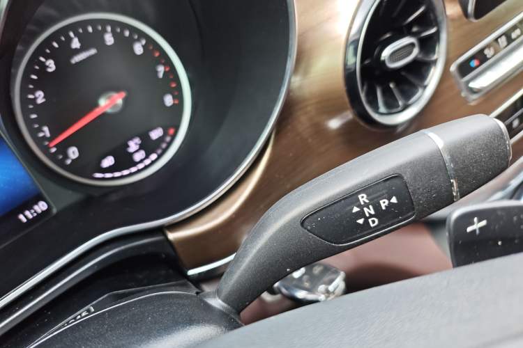 Used Mercedes-Benz V-Class 2021 V 260 L Long-wheelbase Luxury Edition