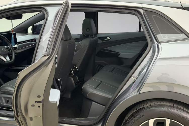 Used Volkswagen ID.4 X 2024 Pure & Smart Edition
