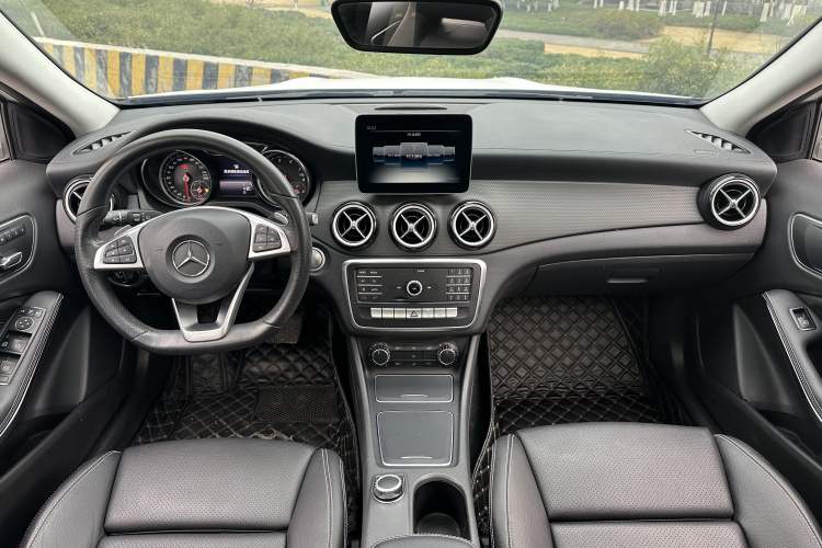 Used Mercedes-Benz GLA 2019 GLA 200 Fashion Model
