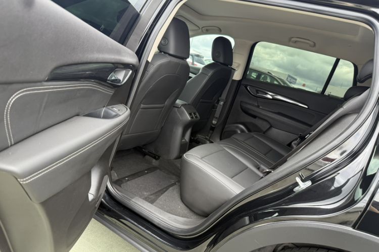 Used Buick Envision 2022 Encore Plus 652T Five-Seat Luxury Model
