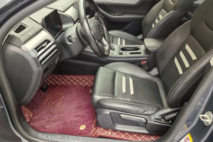 Used BYD Qin Pro 2019 Super Edition 1.5TI Automatic Smart Connect FENGSHANG Model China VI Standard
