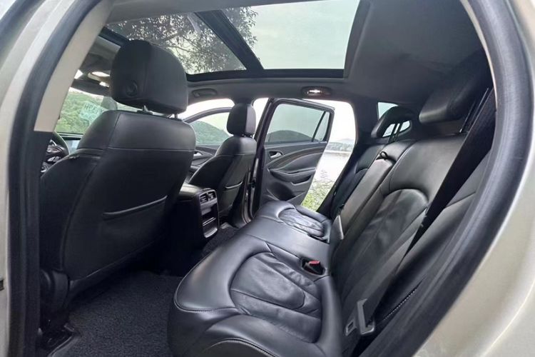 Used Buick Envision 2015 20T Two-Wheel-Drive Elite Model
