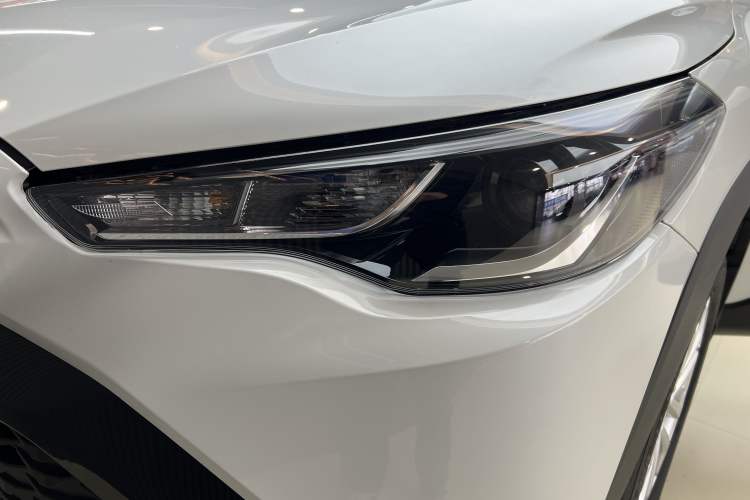 Used Toyota FRONTLANDER 2023 2.0L CVT Leading Edition
